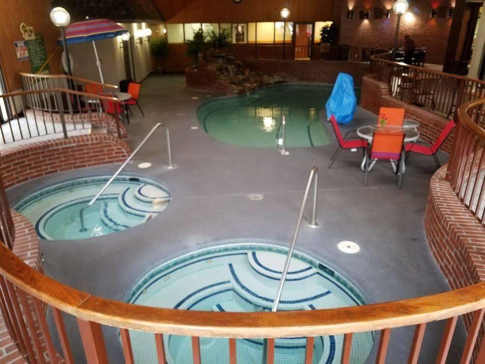 Apple Tree Inn Independence المظهر الخارجي الصورة